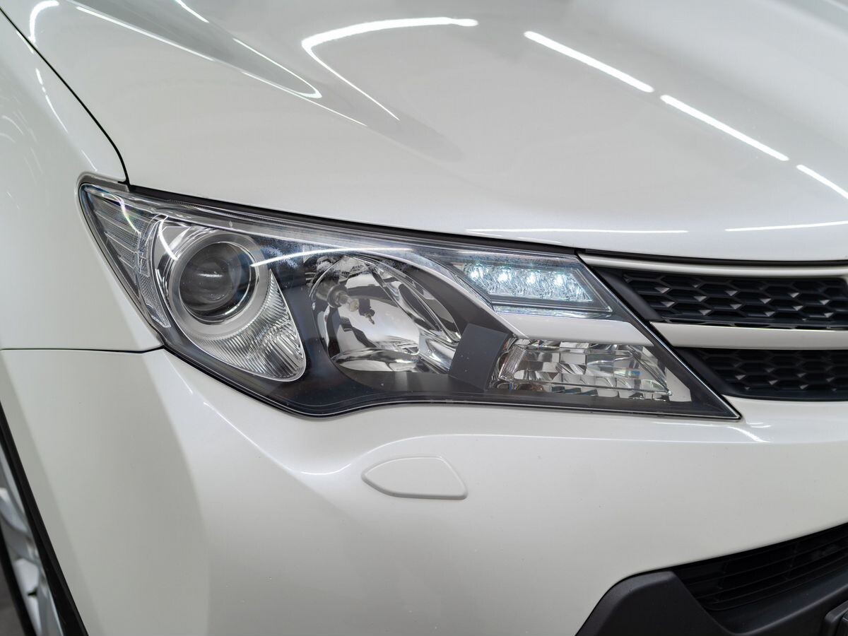 Toyota RAV4 2013 - фото автомобиля