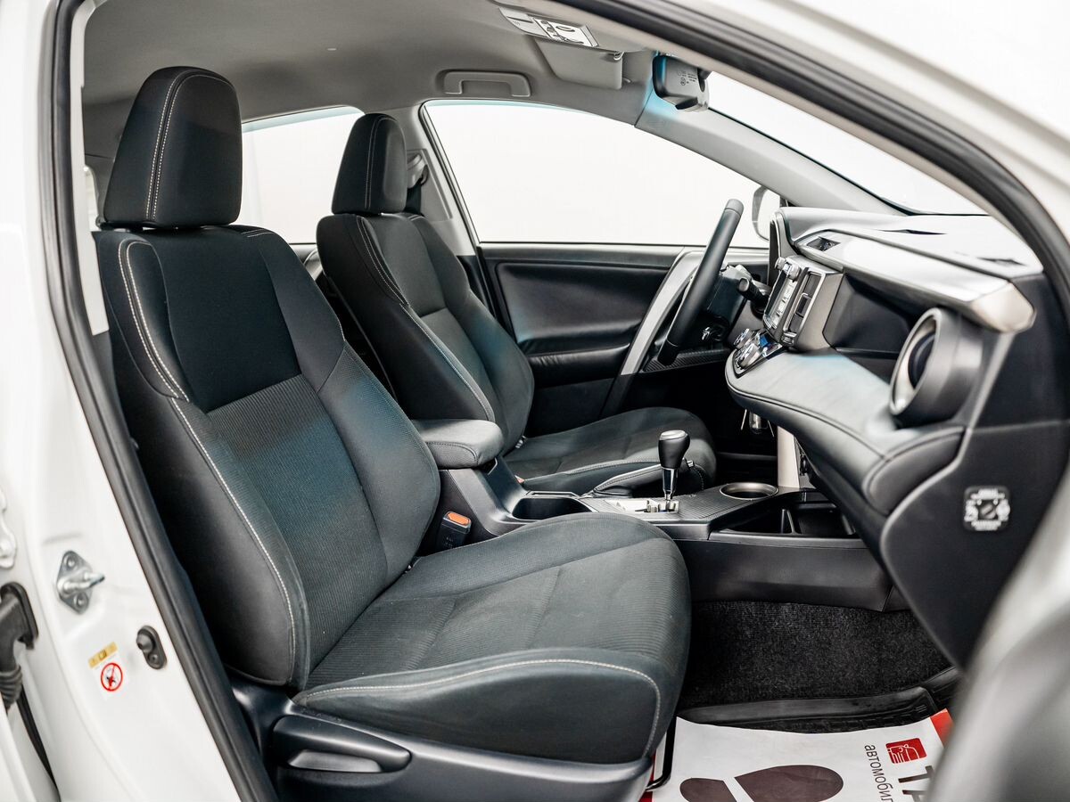 Toyota RAV4 2013 - фото автомобиля