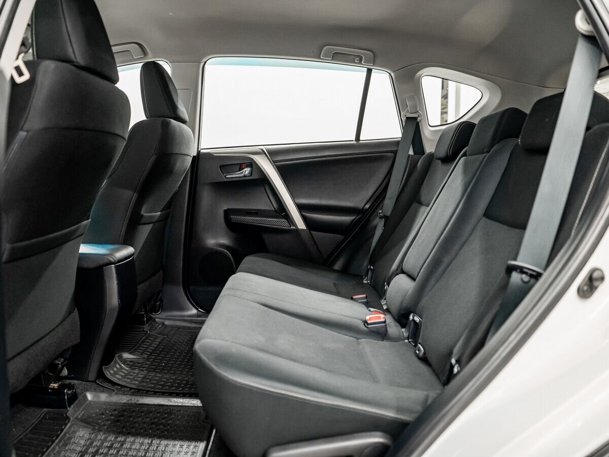 Toyota RAV4 2013 - фото автомобиля