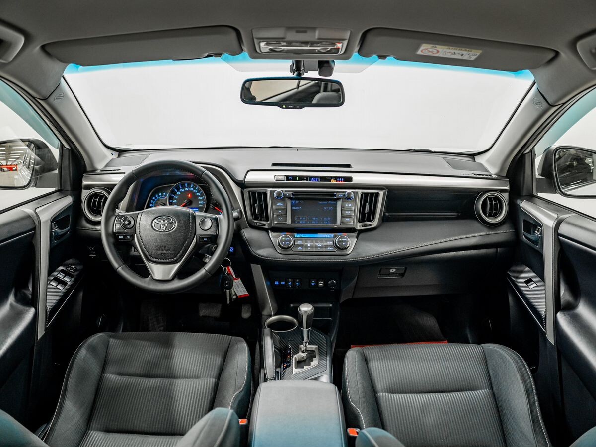 Toyota RAV4 2013 - фото автомобиля