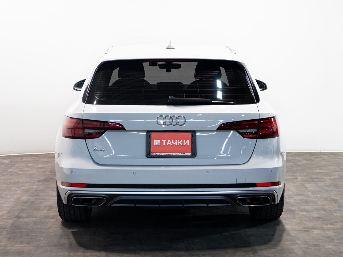 Audi A4 2018 - фото автомобиля