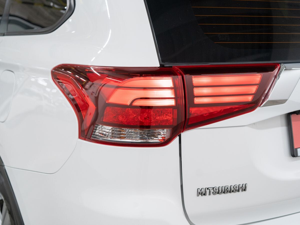 Mitsubishi Outlander 2015 - фото автомобиля