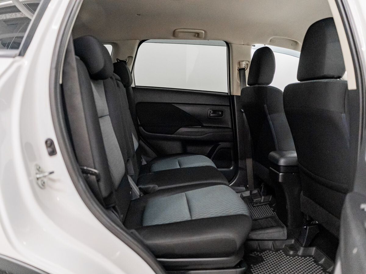 Mitsubishi Outlander 2015 - фото автомобиля