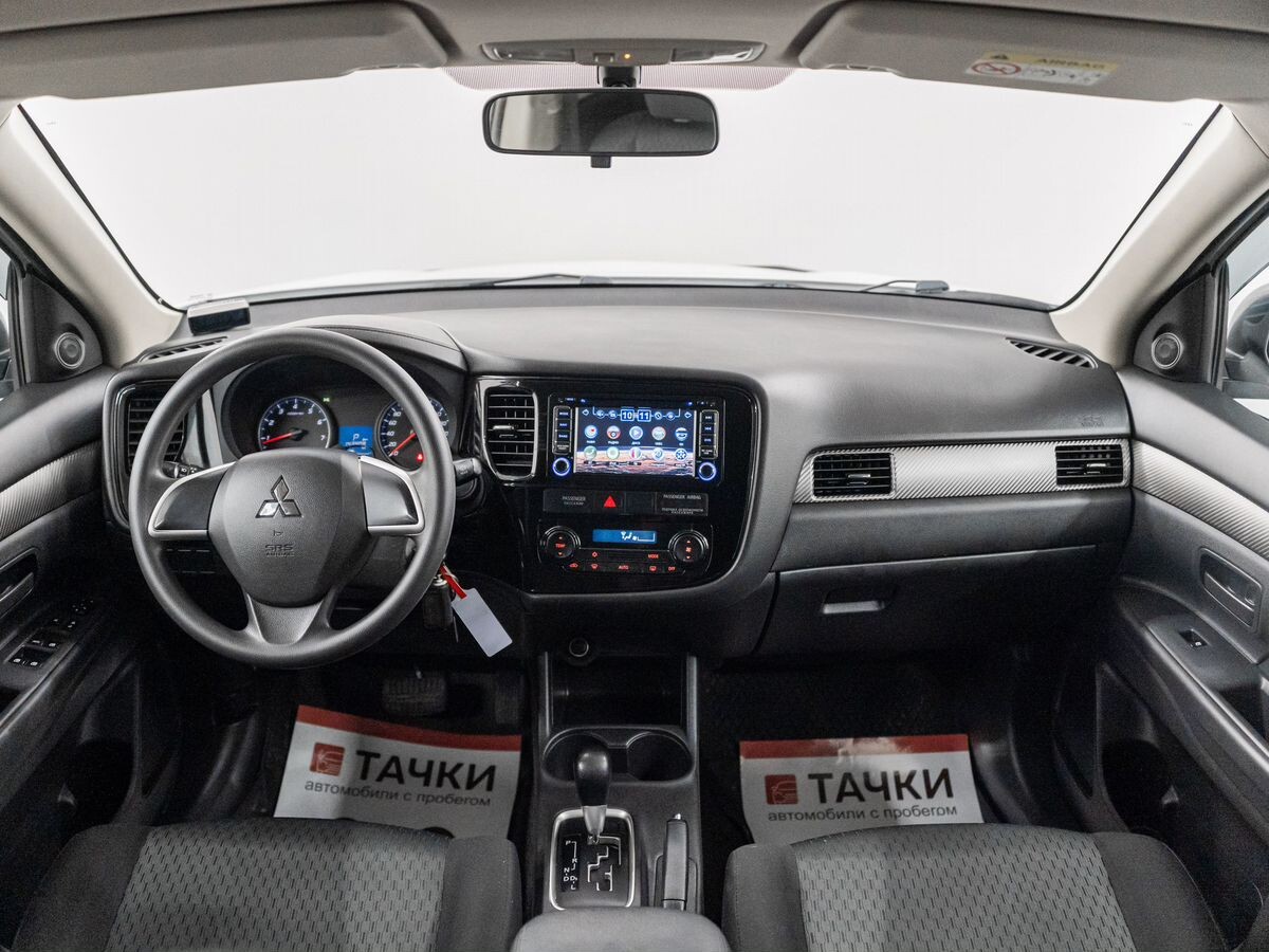 Mitsubishi Outlander 2015 - фото автомобиля