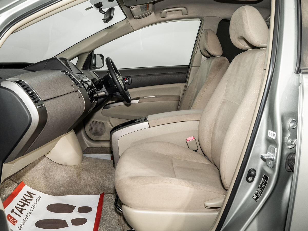 Toyota Prius 2008 - фото автомобиля