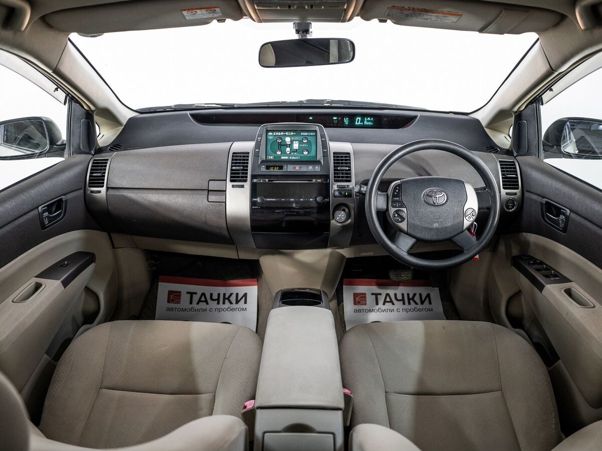 Toyota Prius 2008 - фото автомобиля