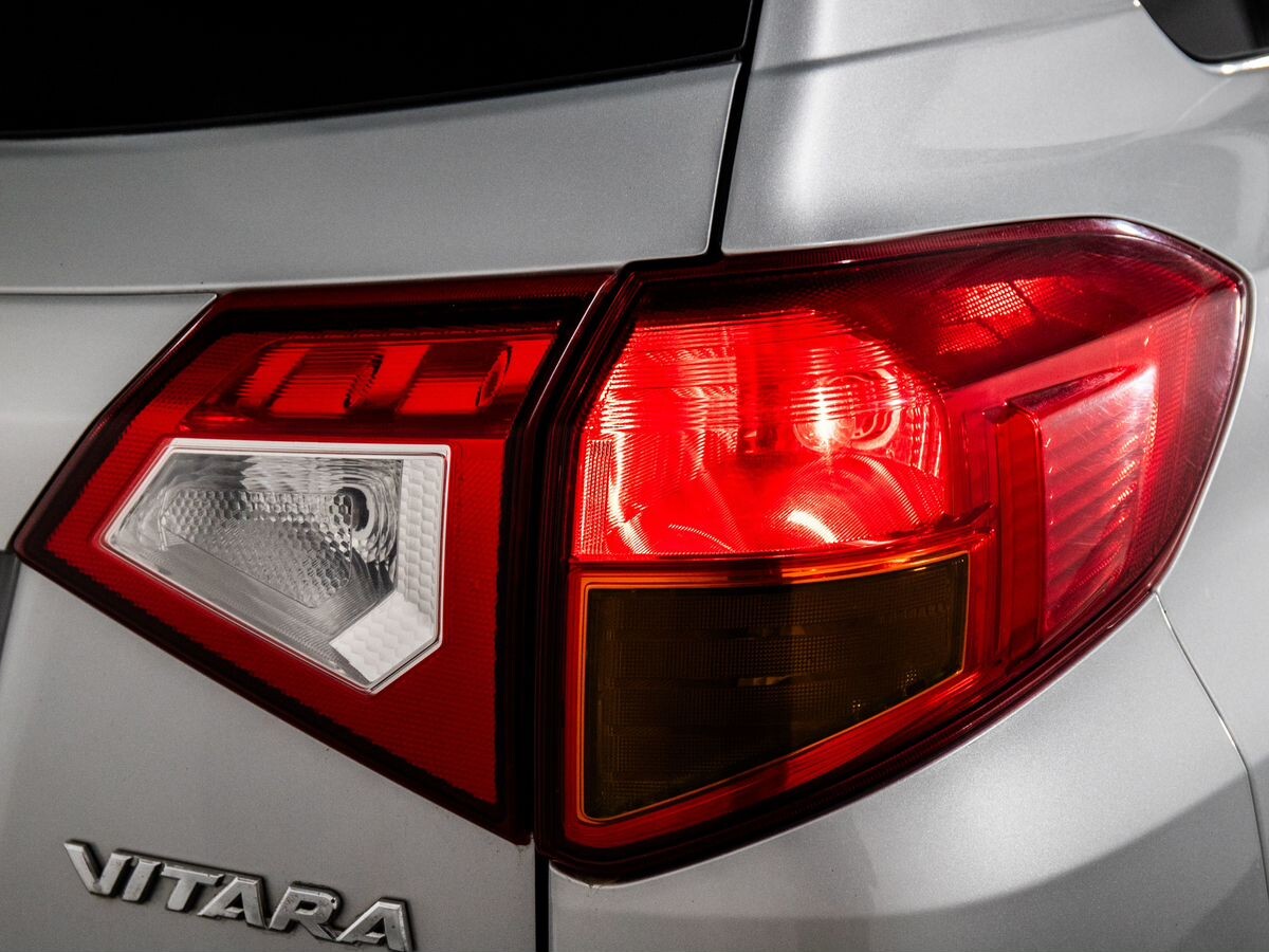 Suzuki Vitara 2018 - фото автомобиля