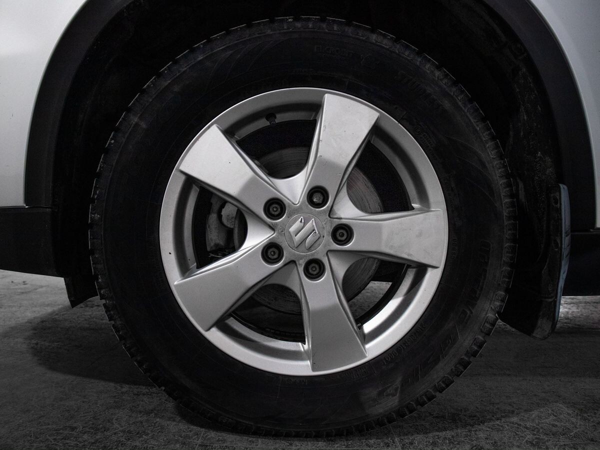 Suzuki Vitara 2018 - фото автомобиля