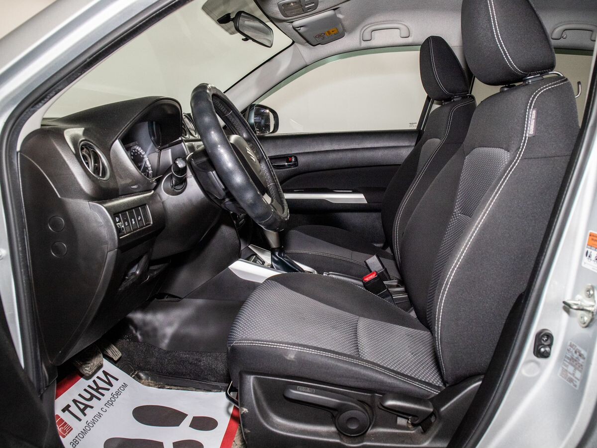 Suzuki Vitara 2018 - фото автомобиля