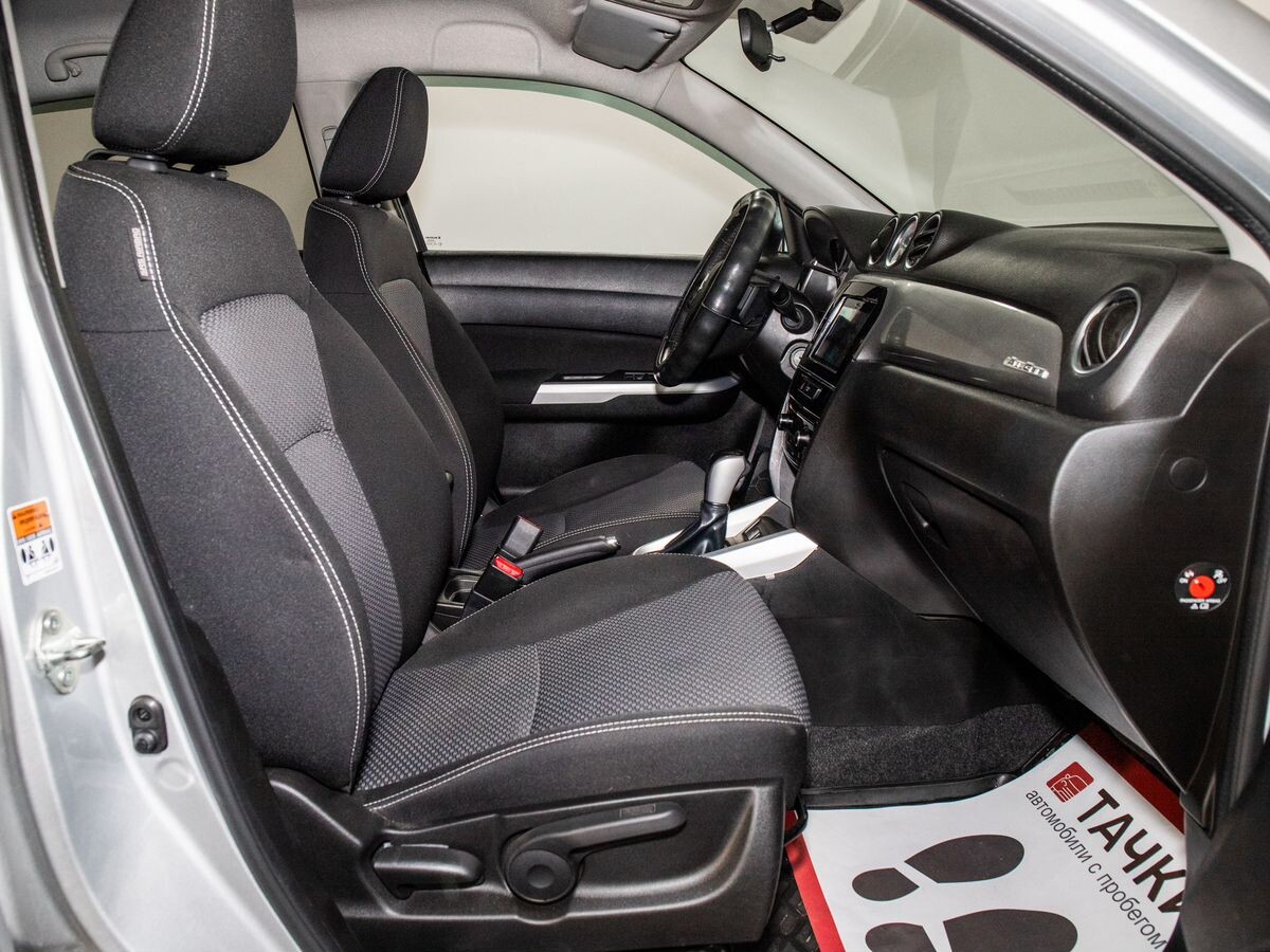 Suzuki Vitara 2018 - фото автомобиля