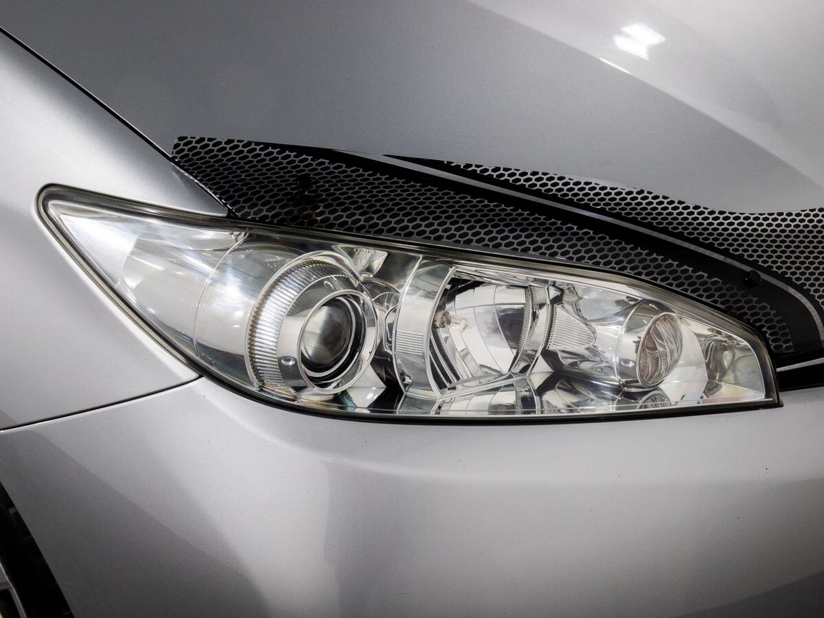 Toyota Wish 2017 - фото автомобиля