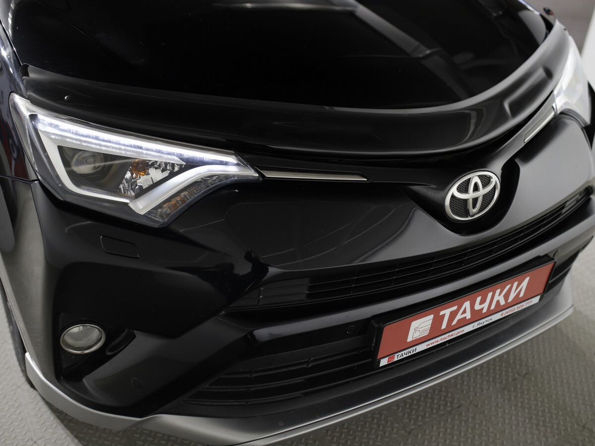 Toyota RAV4 2017 - фото автомобиля