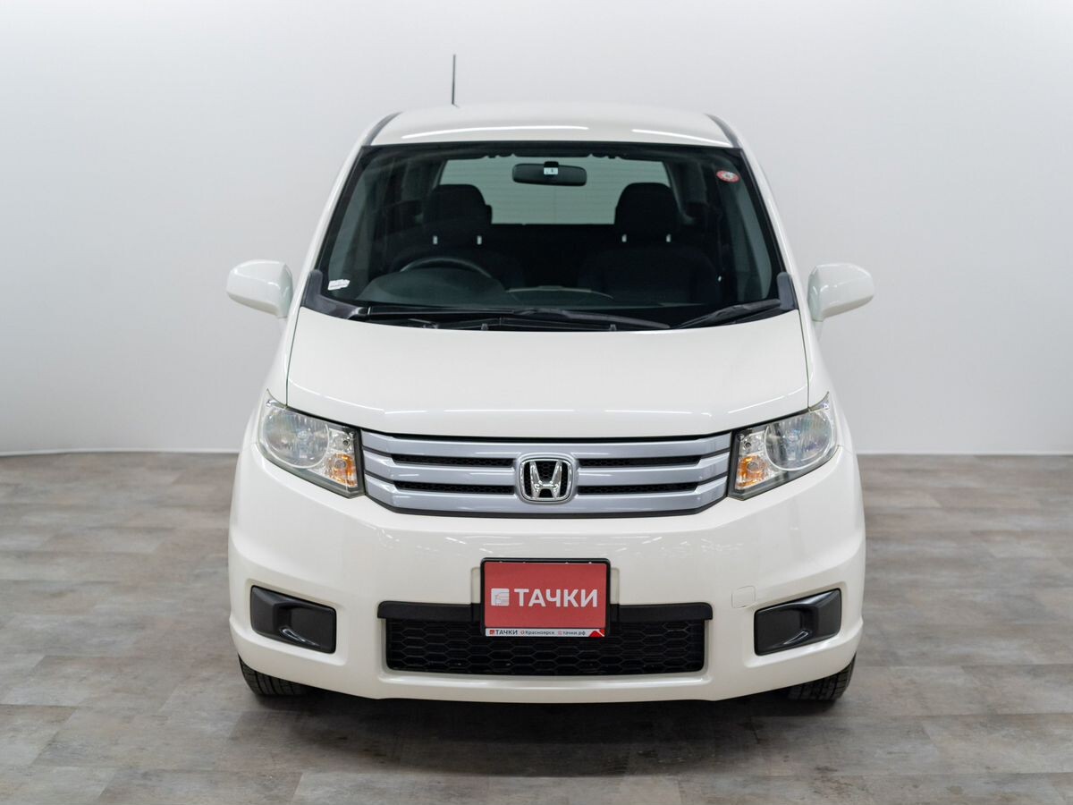 Honda Freed 2010 - фото автомобиля