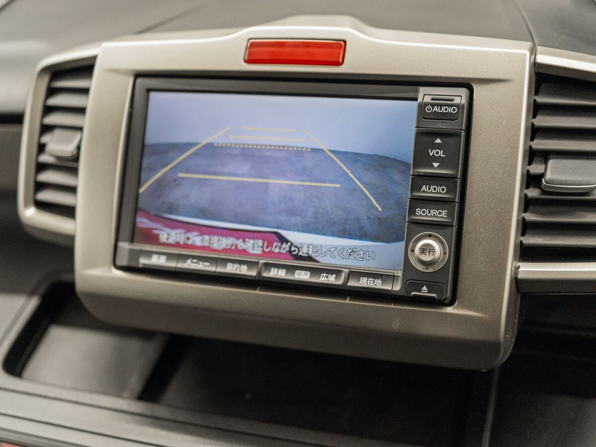 Honda Freed 2010 - фото автомобиля