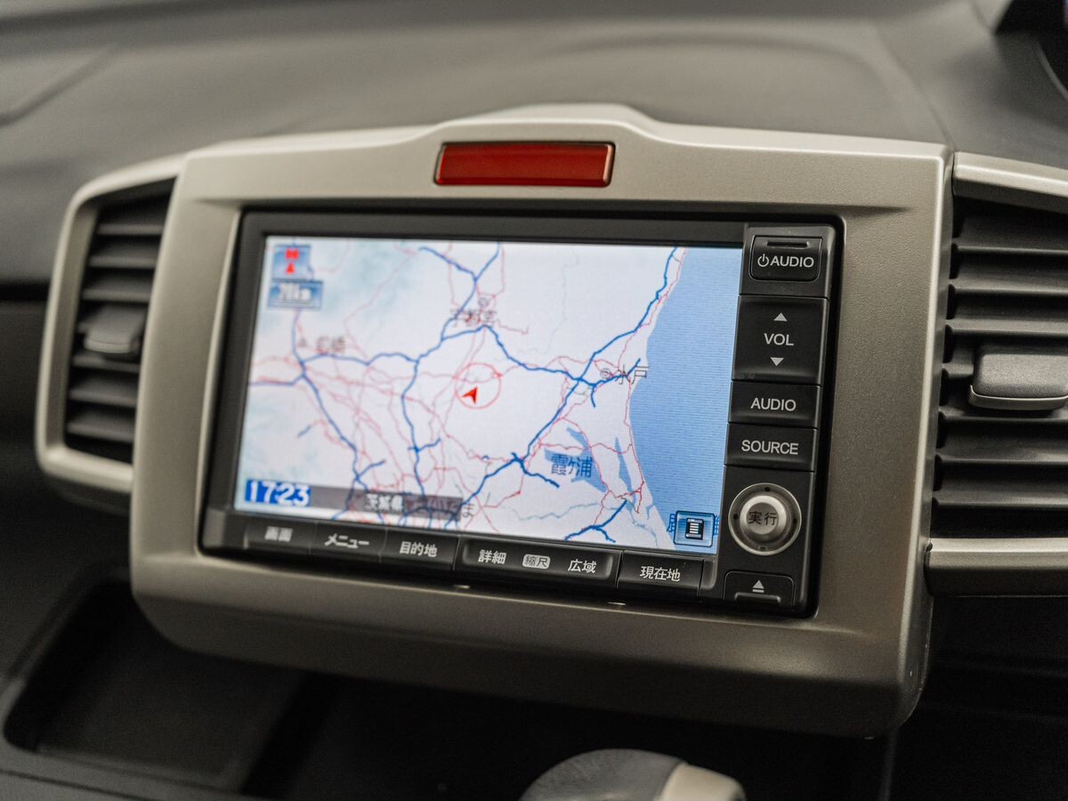 Honda Freed 2010 - фото автомобиля