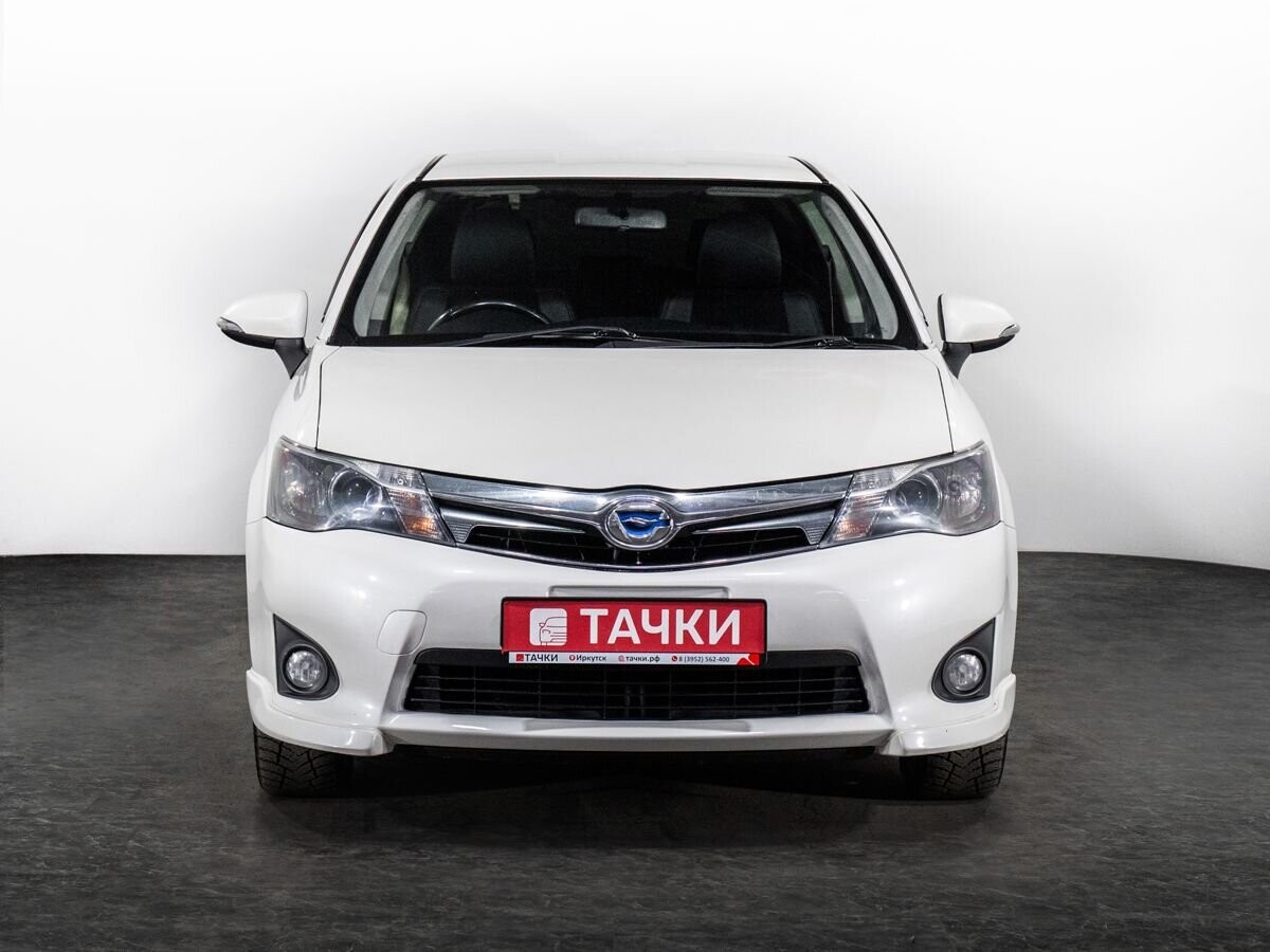 Toyota Corolla 2014 - фото автомобиля