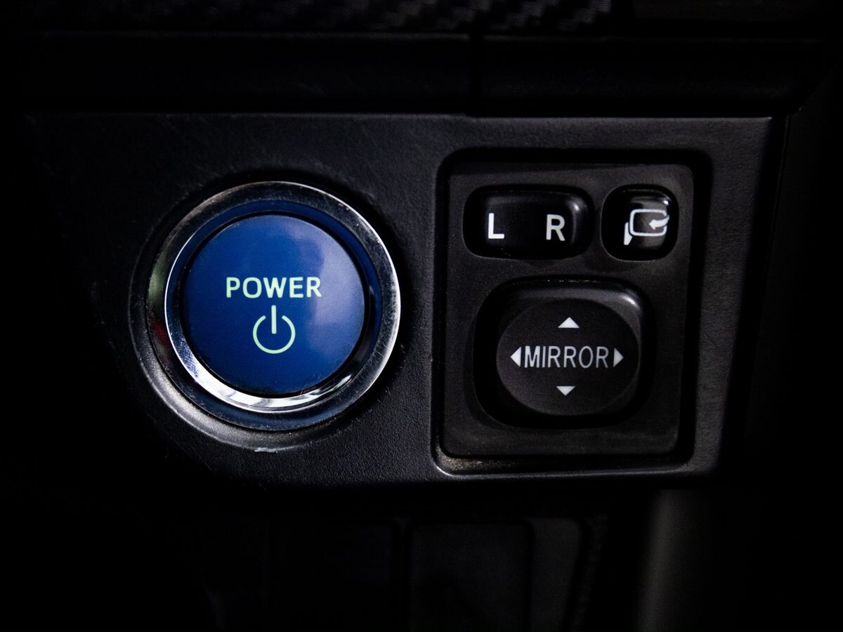 Toyota Corolla 2014 - фото автомобиля