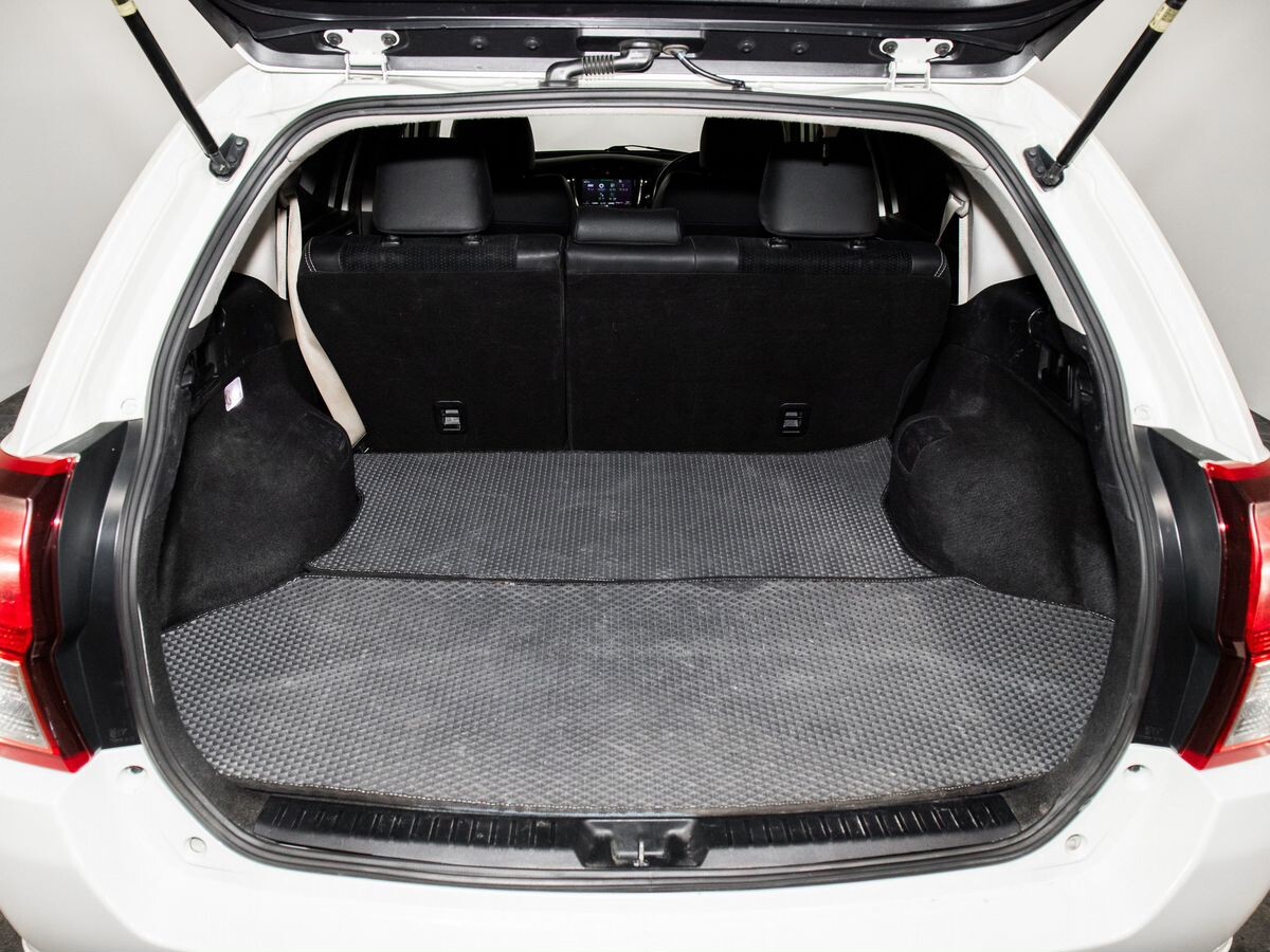 Toyota Corolla 2014 - фото автомобиля