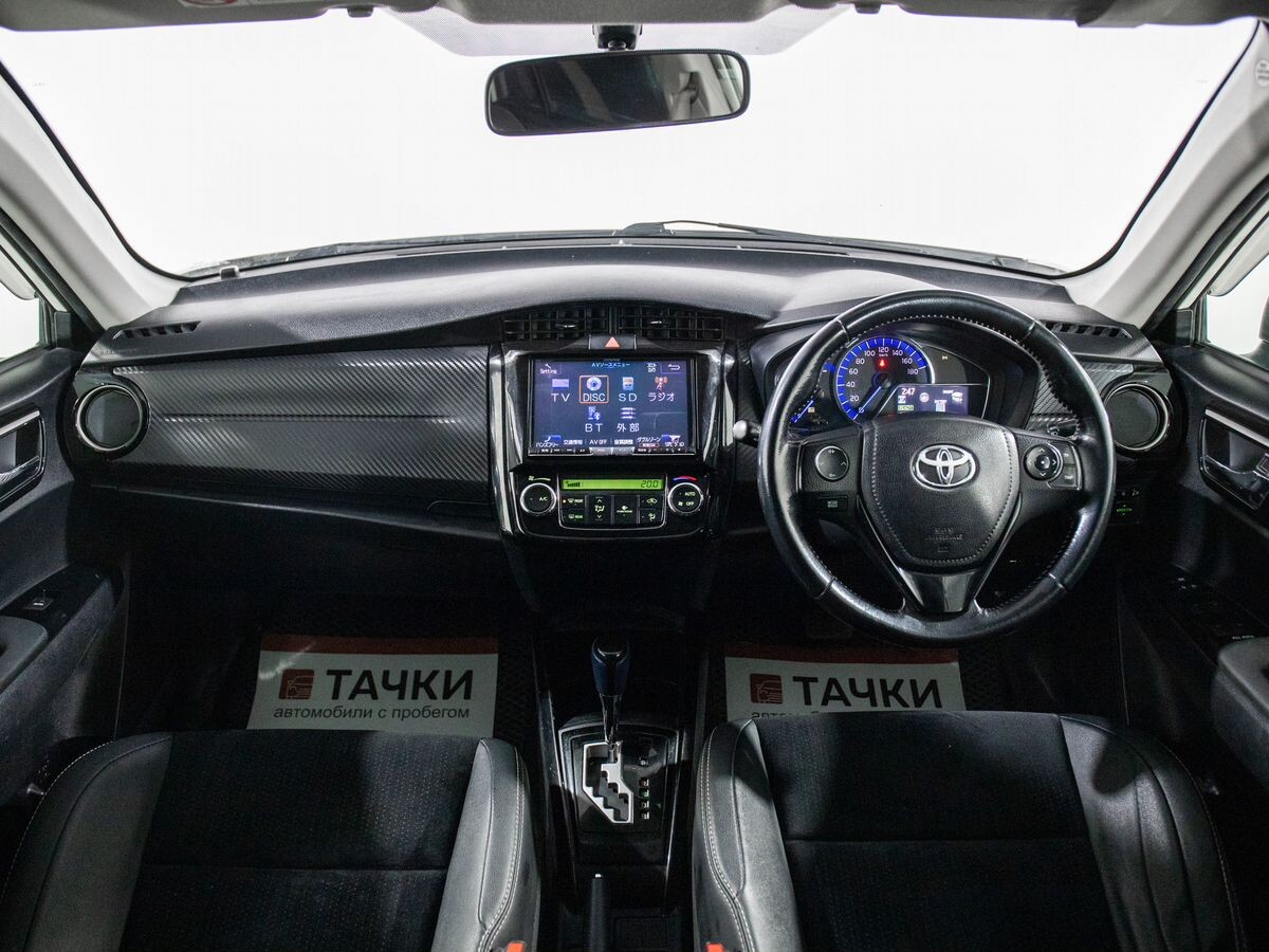 Toyota Corolla 2014 - фото автомобиля