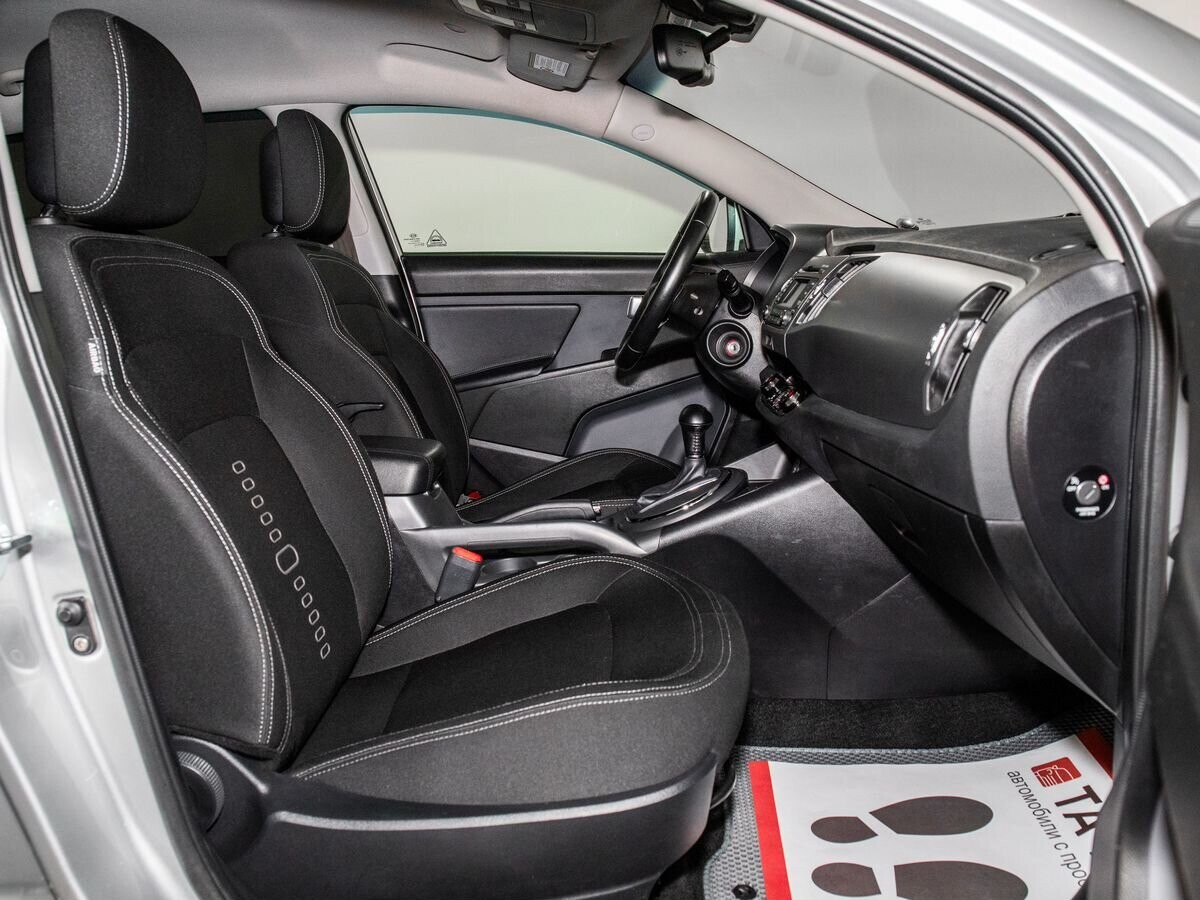 Kia Sportage 2012 - фото автомобиля