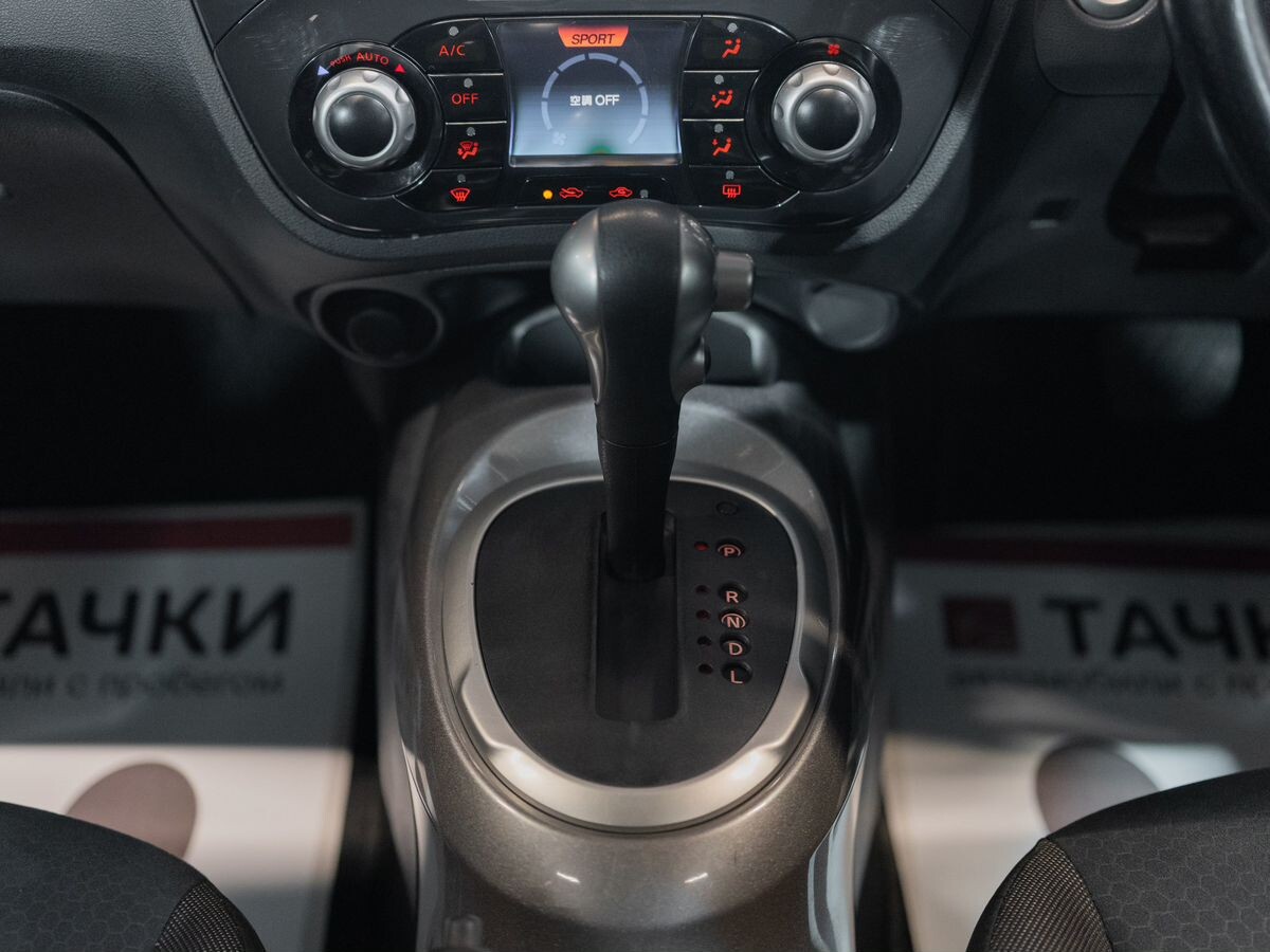 Nissan Juke 2012 - фото автомобиля