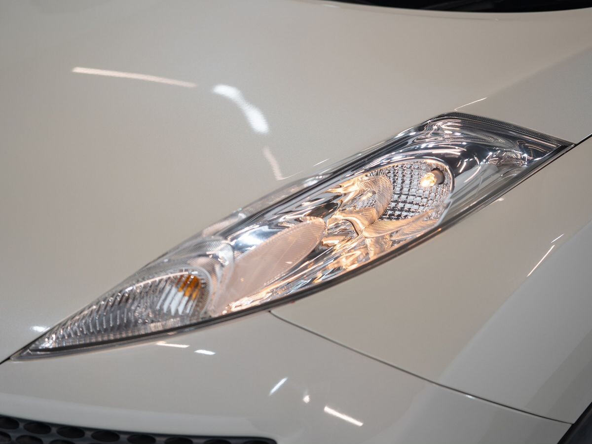 Nissan Juke 2012 - фото автомобиля