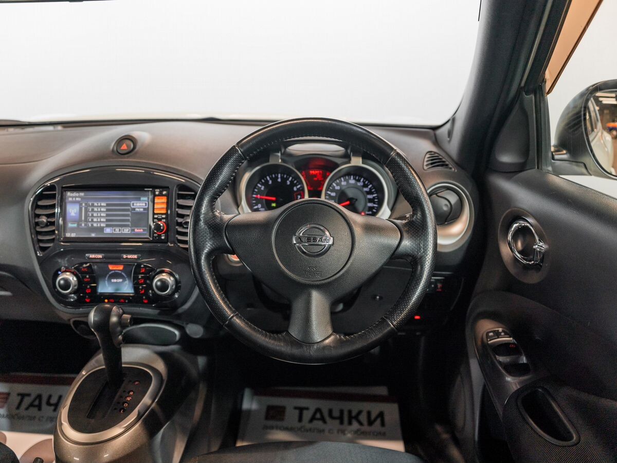 Nissan Juke 2012 - фото автомобиля
