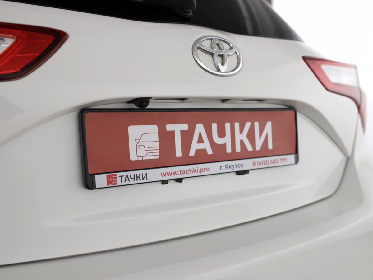 Toyota Vitz 2017 - фото автомобиля