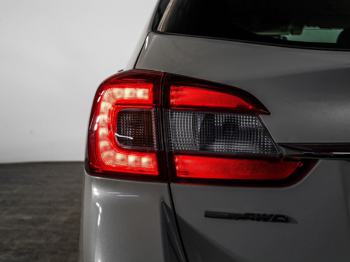 Subaru Levorg 2018 - фото автомобиля