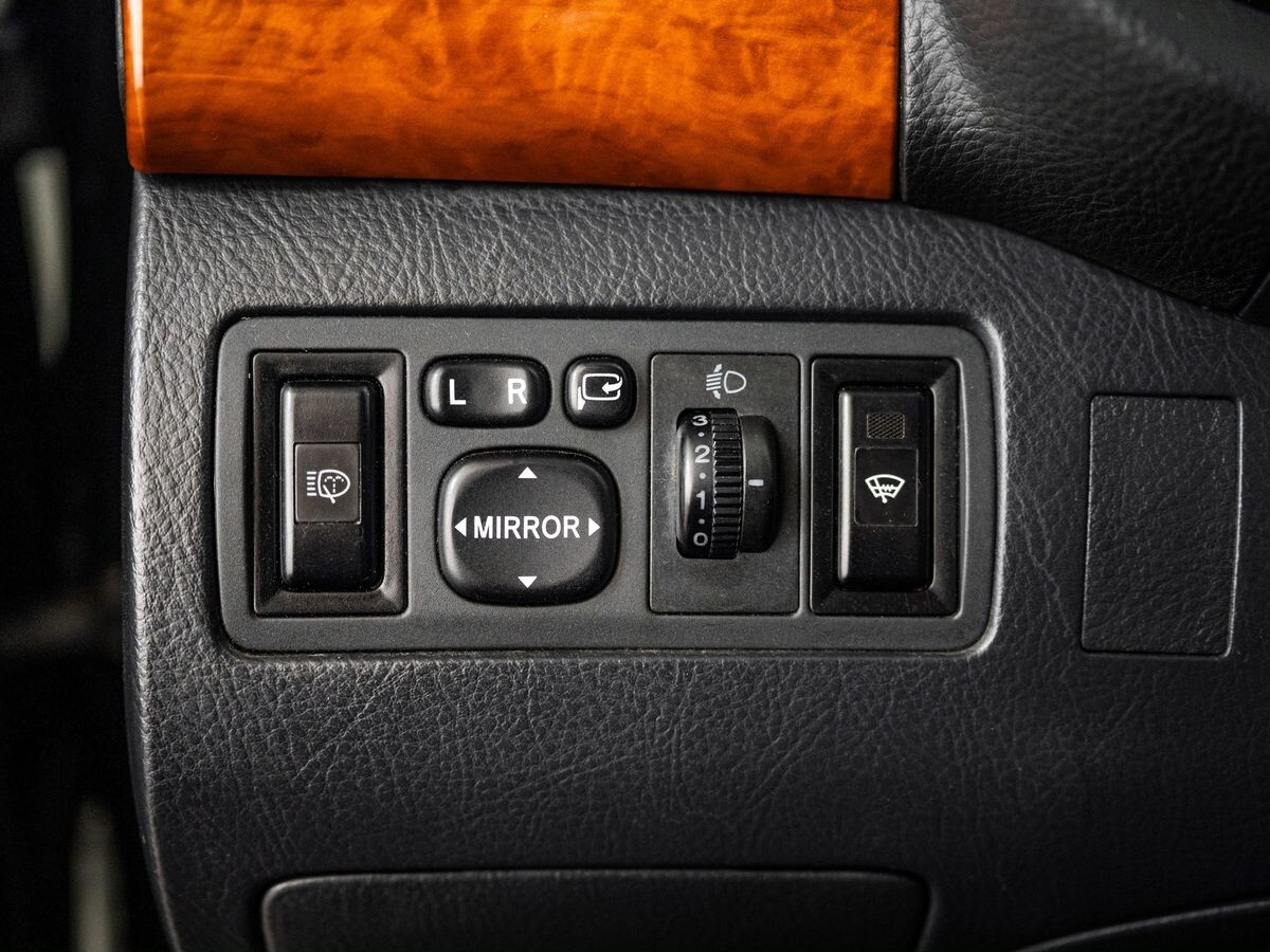 Toyota Avensis 2008 - фото автомобиля