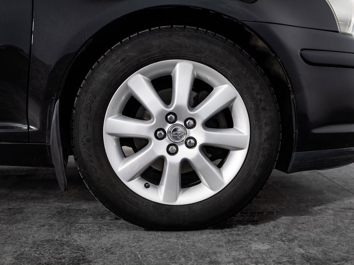 Toyota Avensis 2008 - фото автомобиля