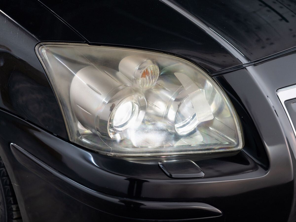 Toyota Avensis 2008 - фото автомобиля