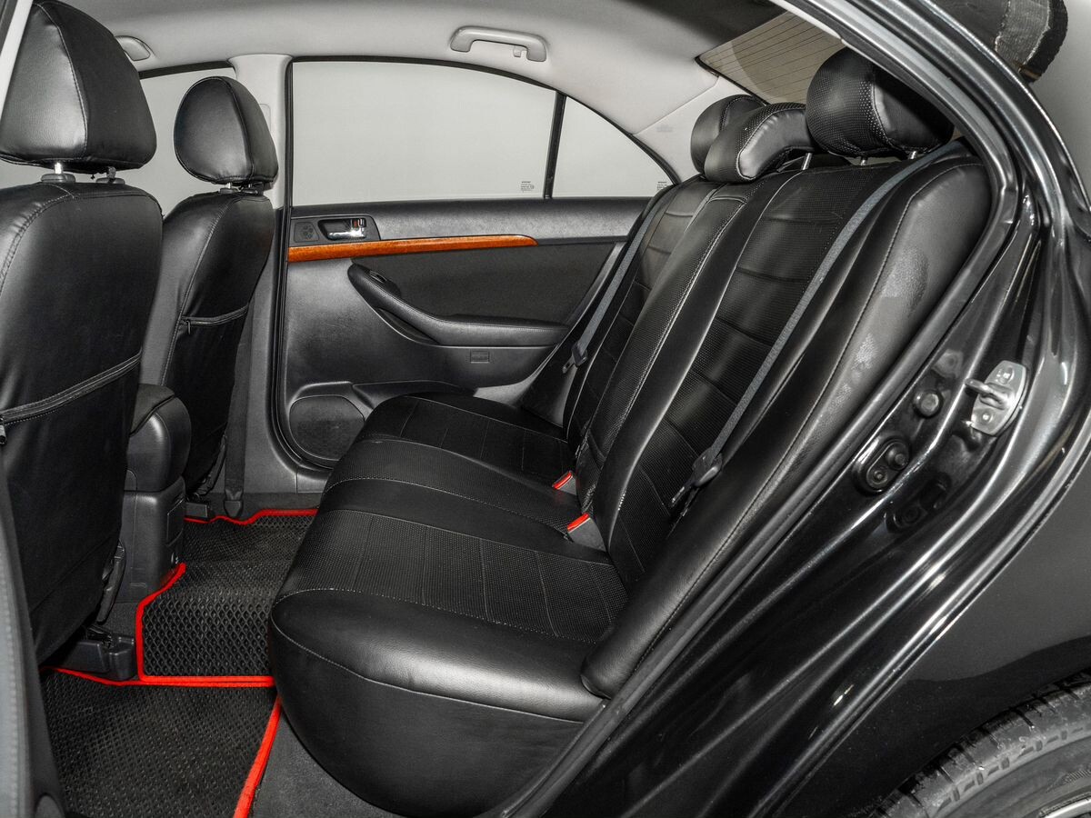 Toyota Avensis 2008 - фото автомобиля