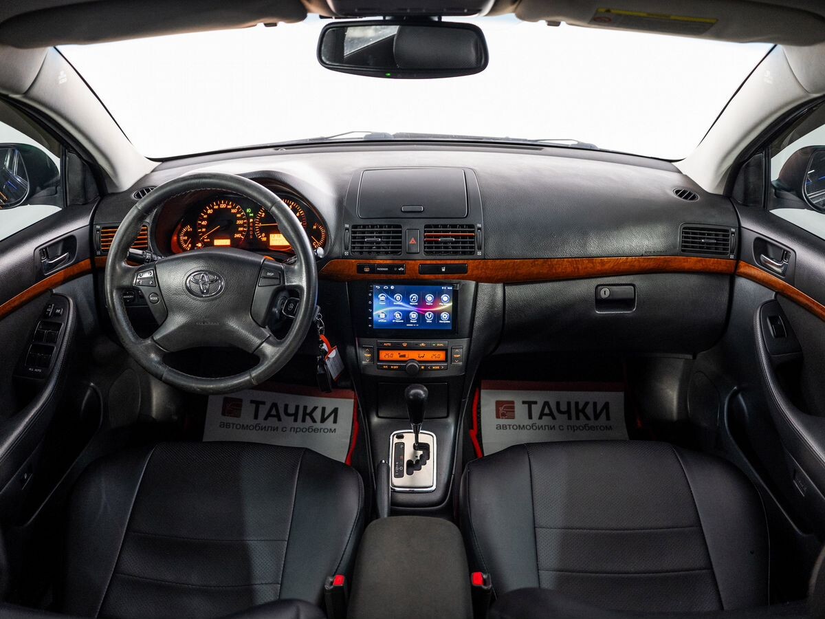 Toyota Avensis 2008 - фото автомобиля