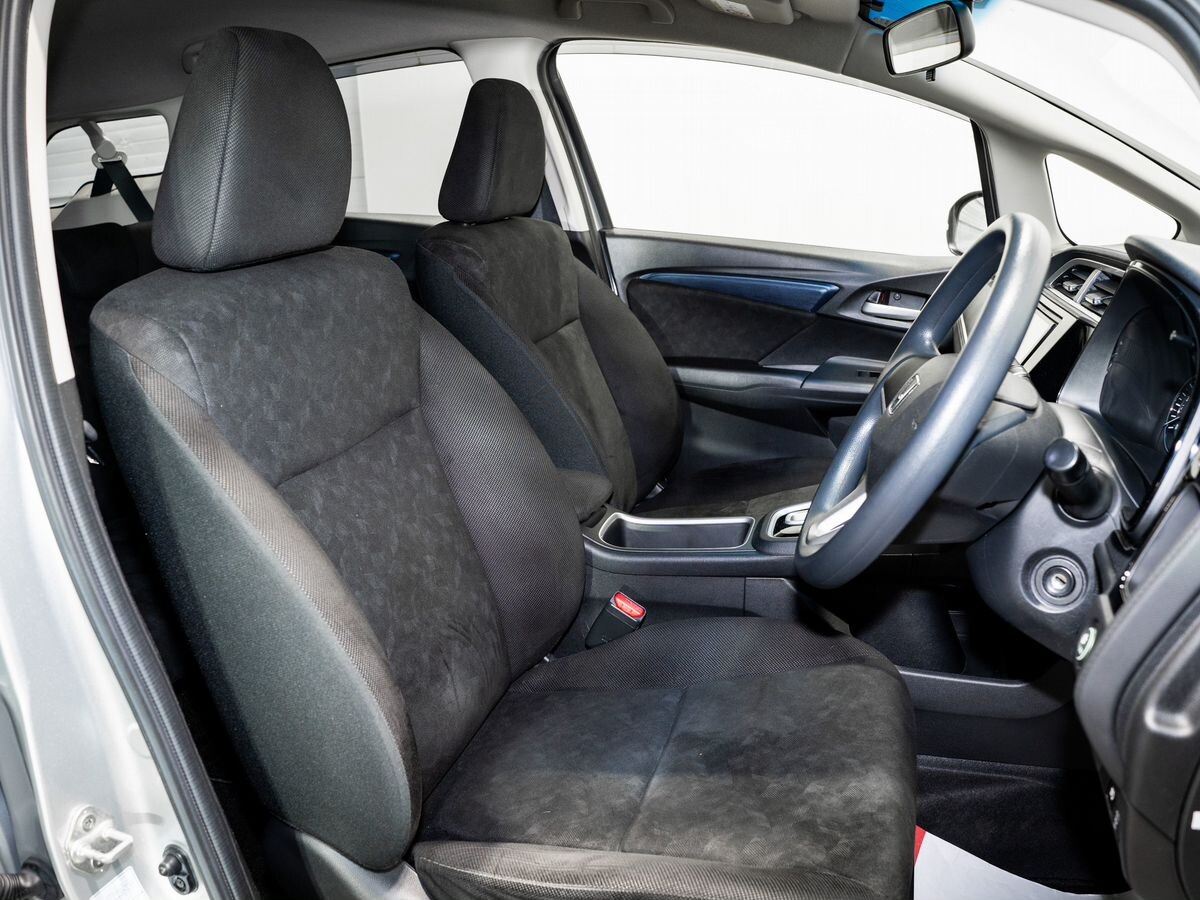 Honda Shuttle 2015 - фото автомобиля