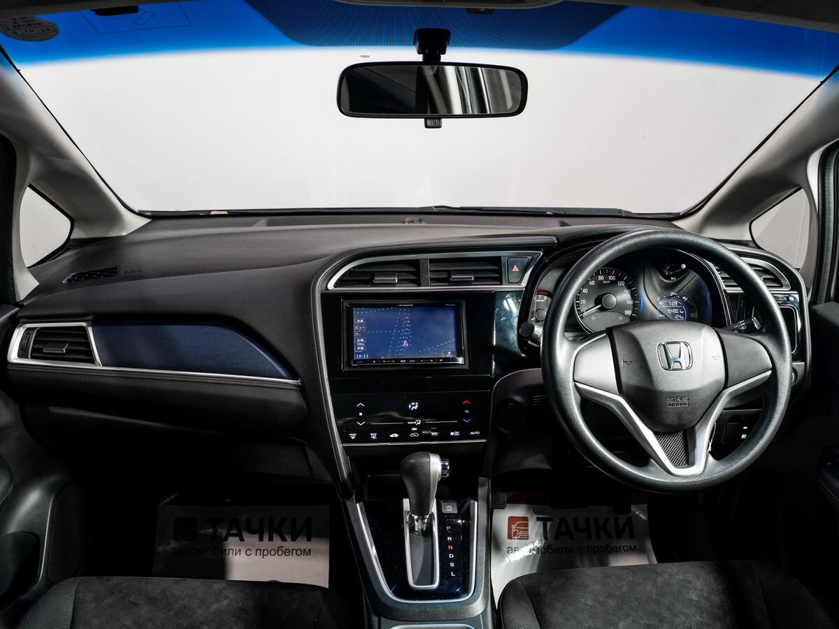 Honda Shuttle 2015 - фото автомобиля
