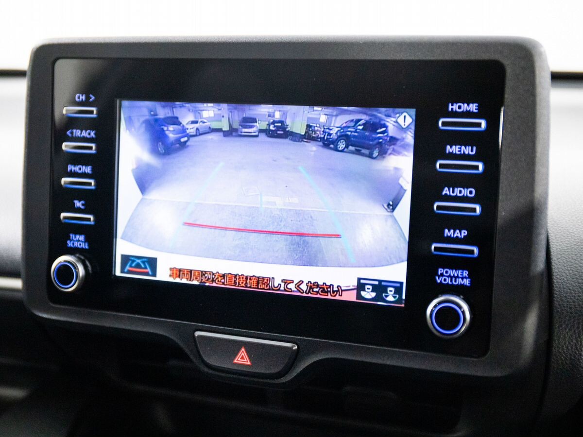 Toyota Yaris 2021 - фото автомобиля