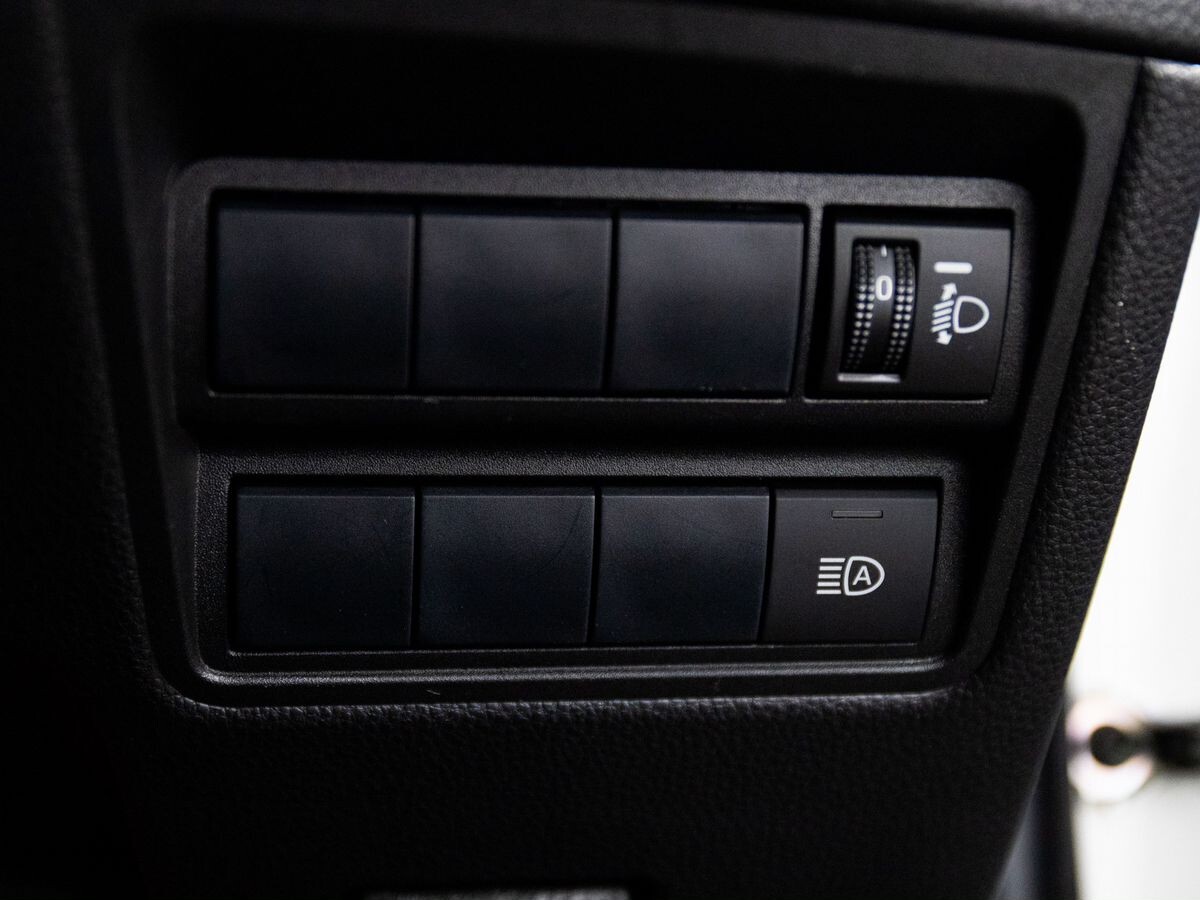 Toyota Yaris 2021 - фото автомобиля