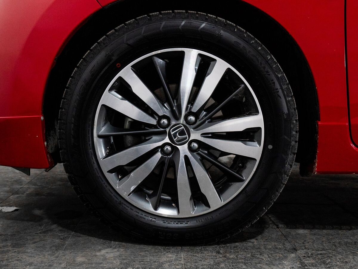 Honda Fit 2015 - фото автомобиля