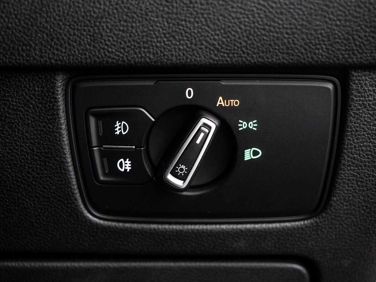 Volkswagen Passat 2015 - фото автомобиля