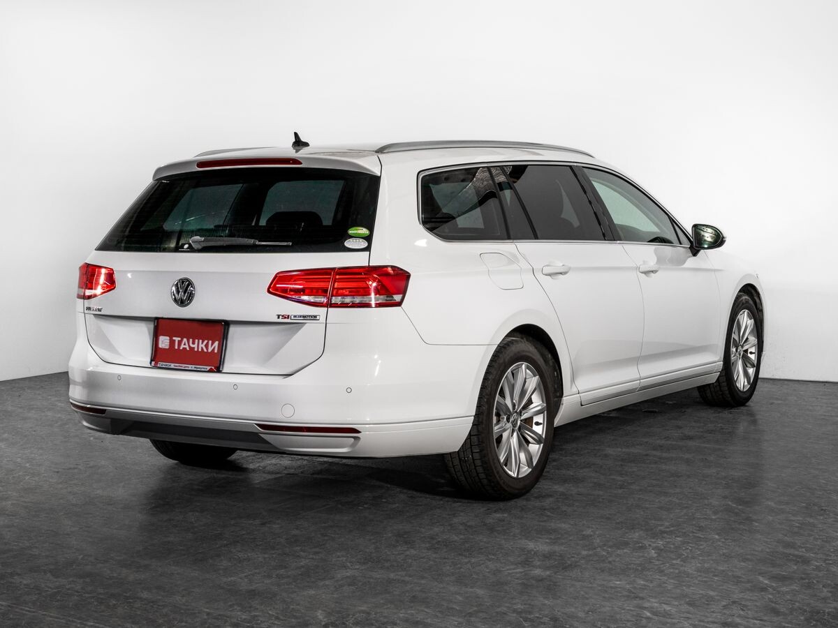 Volkswagen Passat 2015 - фото автомобиля