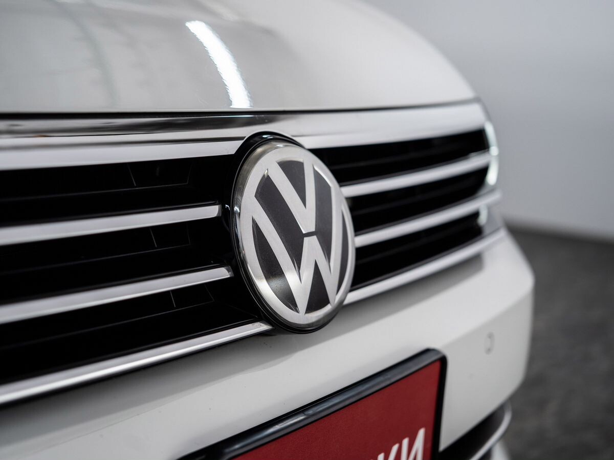 Volkswagen Passat 2015 - фото автомобиля