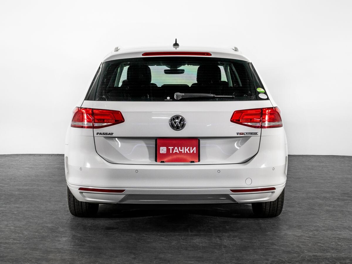 Volkswagen Passat 2015 - фото автомобиля