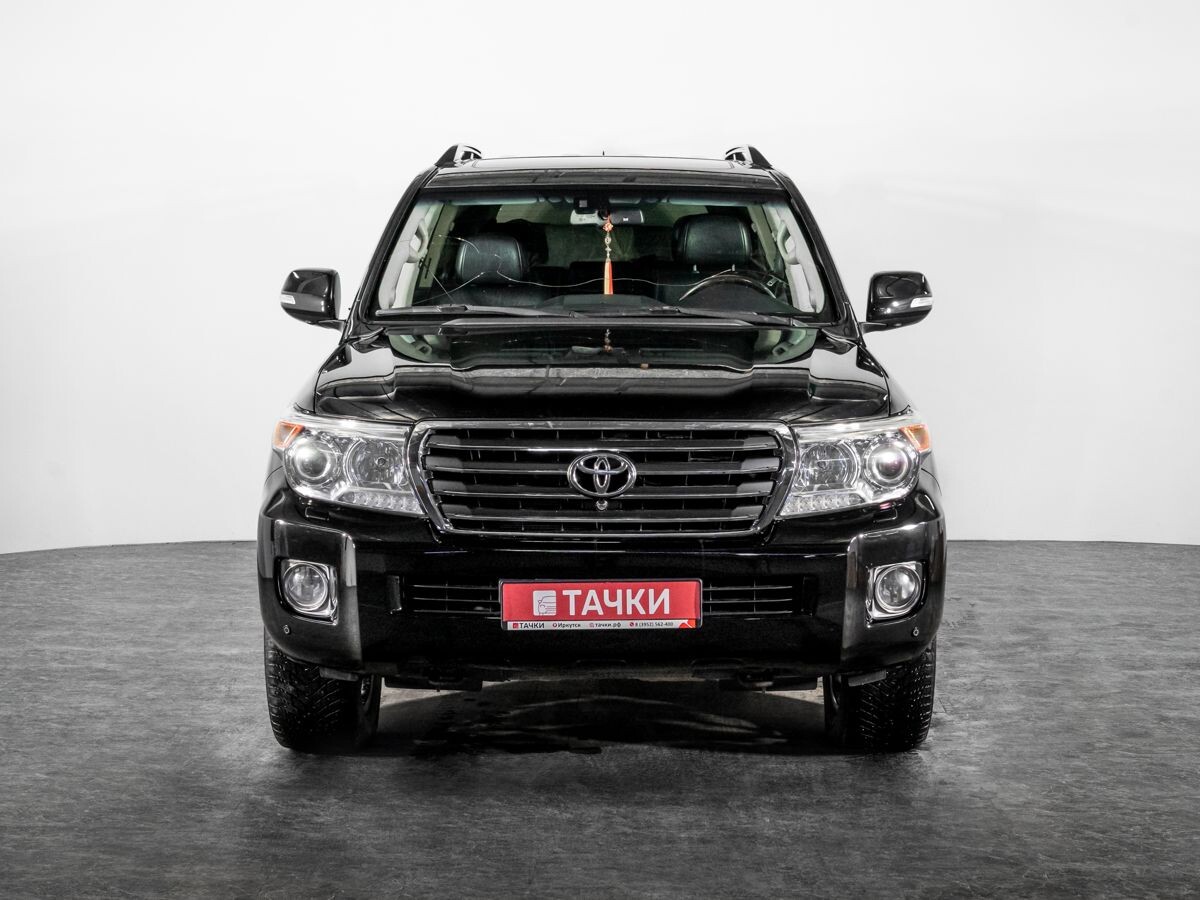 Toyota Land Cruiser 2013 - фото автомобиля