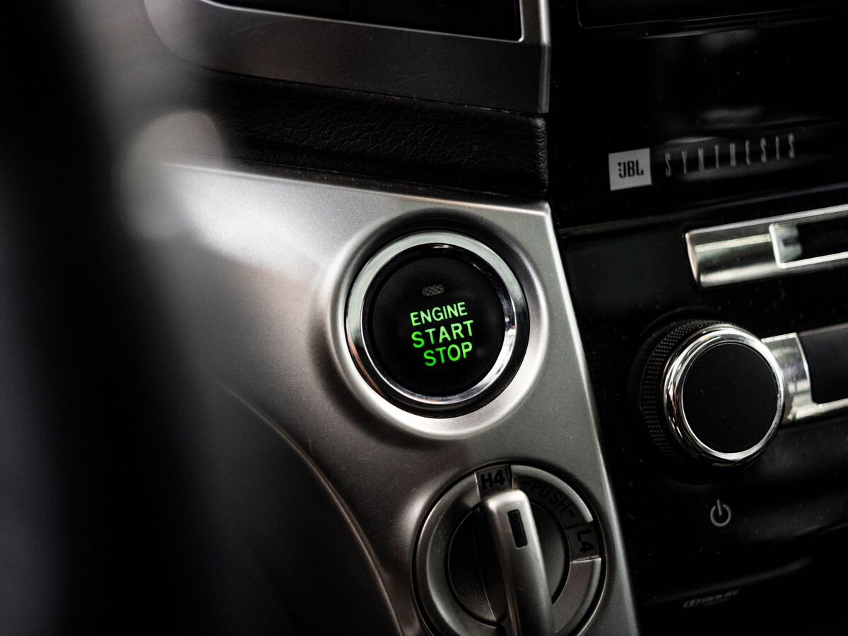 Toyota Land Cruiser 2013 - фото автомобиля