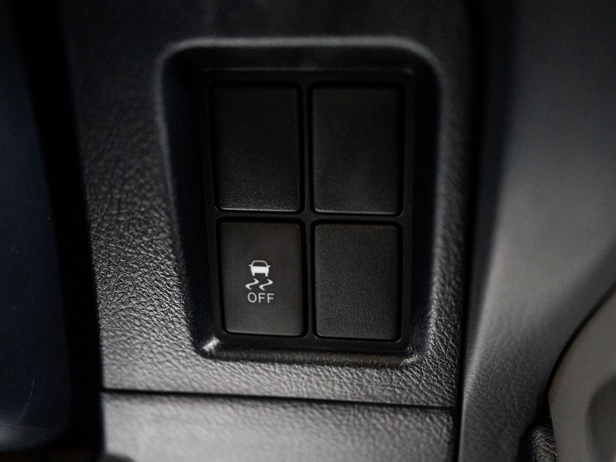 Toyota Land Cruiser Prado 2013 - фото автомобиля