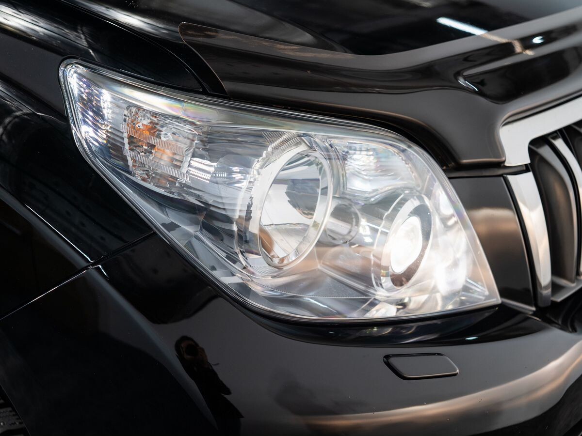 Toyota Land Cruiser Prado 2013 - фото автомобиля