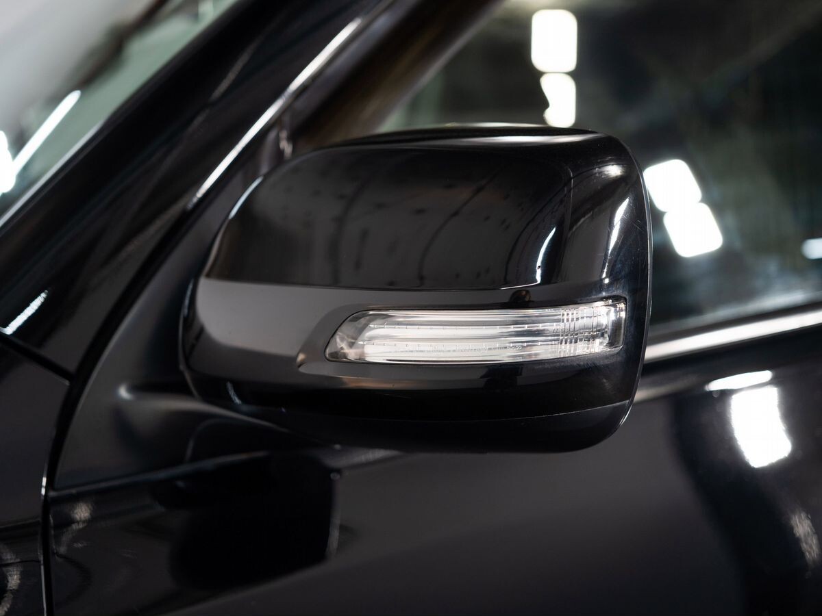 Toyota Land Cruiser Prado 2013 - фото автомобиля