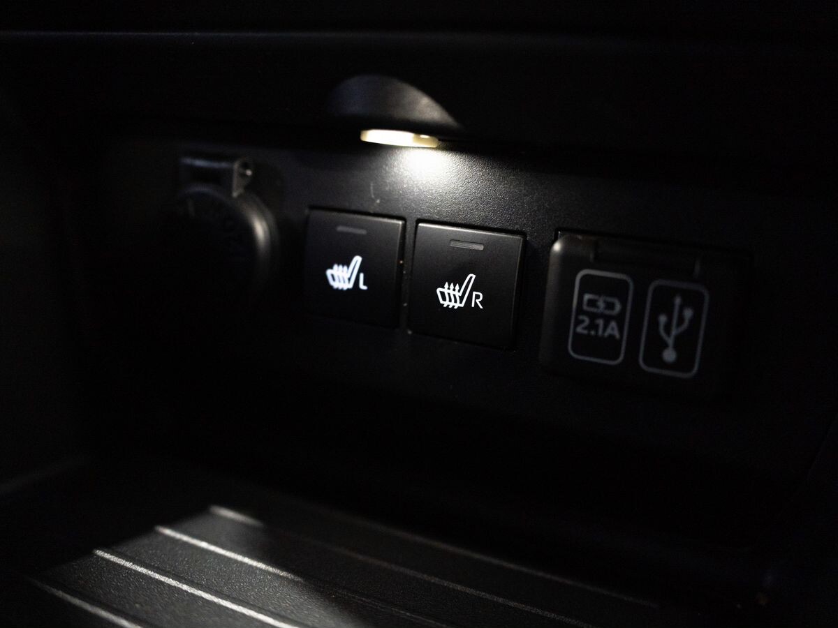 Daihatsu Rocky 2021 - фото автомобиля