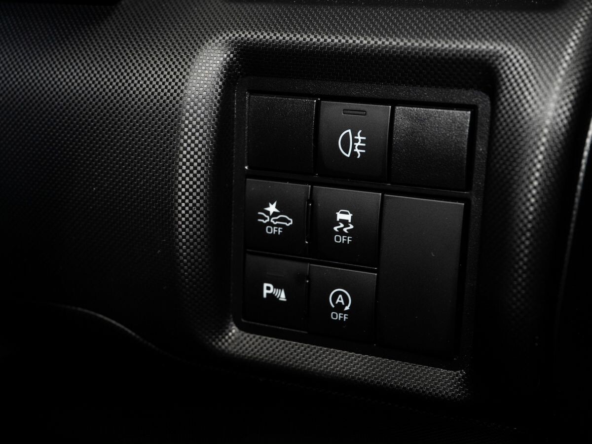 Daihatsu Rocky 2021 - фото автомобиля